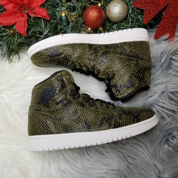 Jordan Shoes - Nike Air Jordan 1 Retro High Premium Snakeskin